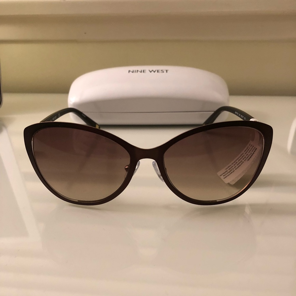 Nine West Cat-eye sunglasses